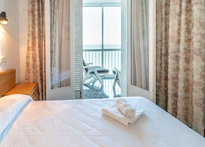 Fener De Baix 81 - Primera Linea Mar Χιρόνα